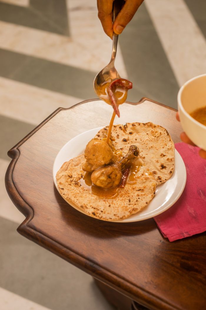 Old Loco Restaurant at Daspan House