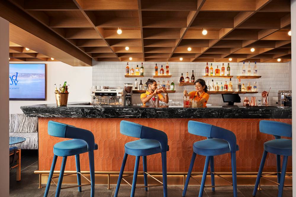 Check-in experience at Patrão’s Bar