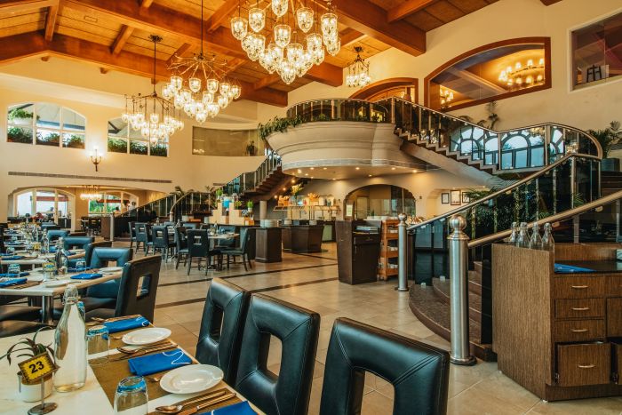 Waterfalls Café Dining