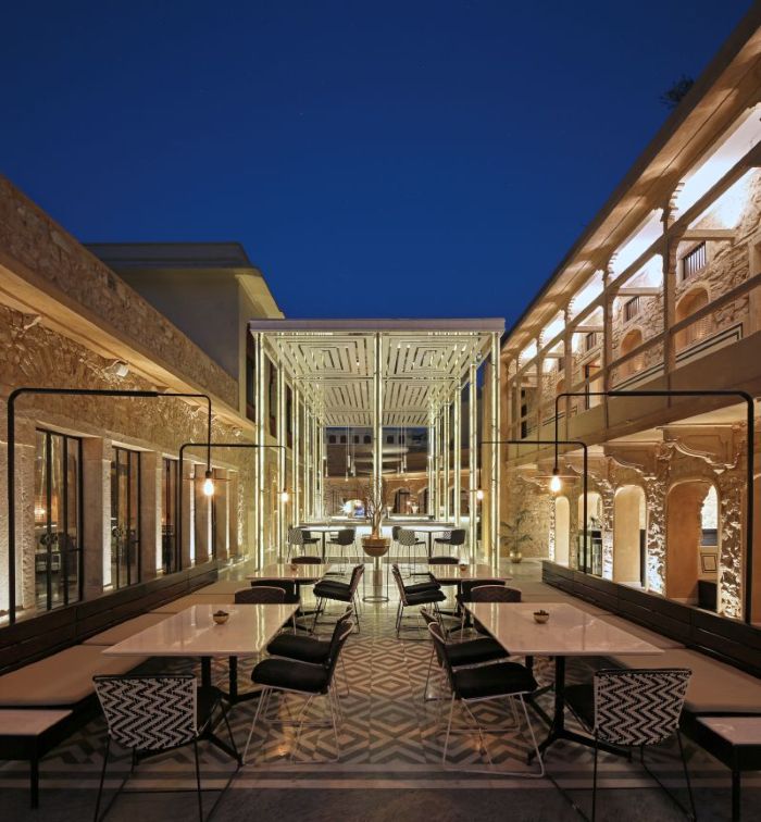 Villa in the Woods Structural Innovation