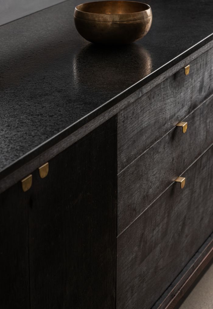 The Tamoshi Mez Bar Unit